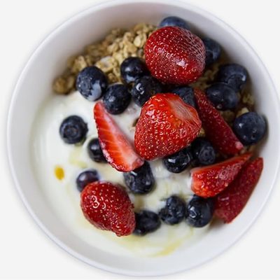 Berry yogurt bowl analyzed by SafeDish